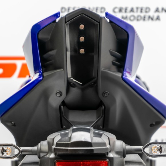 Faro posteriore racing per Yamaha YZF-R6